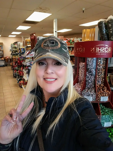 Grocery Store «European Market & Deli 