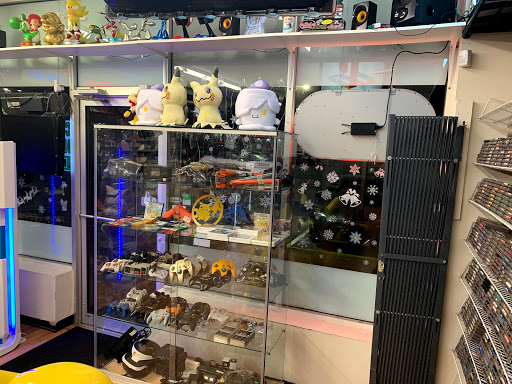 Video Game Store «Play And Talk Retro Video Games Iphone Repair», reviews and photos, 4693 Airport Blvd #130, Mobile, AL 36608, USA