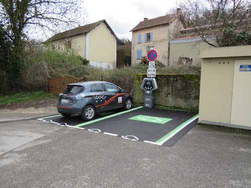 Borne de recharge de véhicules électriques Réseau eborn Station de recharge Saint-Chef
