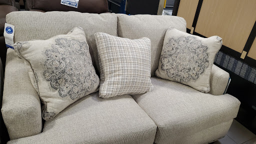 Mattress Store «Furniture Liquidators Home Center», reviews and photos, 440 E Clifty Dr, Madison, IN 47250, USA