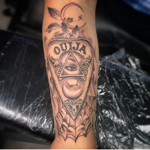 Tattoo Shop «TATTED LOOSE TATTOO STUDIO», reviews and photos, 1914 N Dixie Hwy, Hollywood, FL 33020, USA