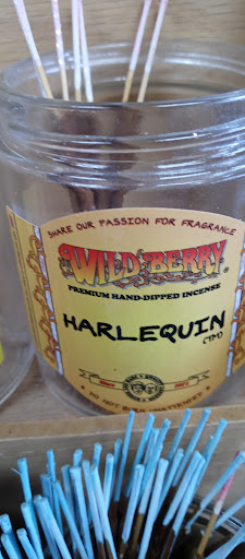 Tobacco Shop «3 Doors Down Head Shop», reviews and photos, 5326 Dixie Hwy, Waterford Twp, MI 48329, USA