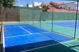 Club de Tennis Los Sorzales image