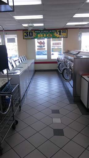 Laundromat «Gilbert Coinless Laundry», reviews and photos, 334 N Gilbert Rd, Mesa, AZ 85203, USA