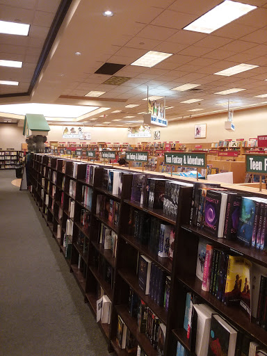 Book Store «Barnes & Noble», reviews and photos, 960 S Colorado Blvd, Glendale, CO 80246, USA