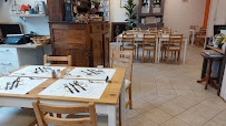 Atmosphère du Restaurant Béa Rég'Halle à Le Mas-d'Agenais - n°12