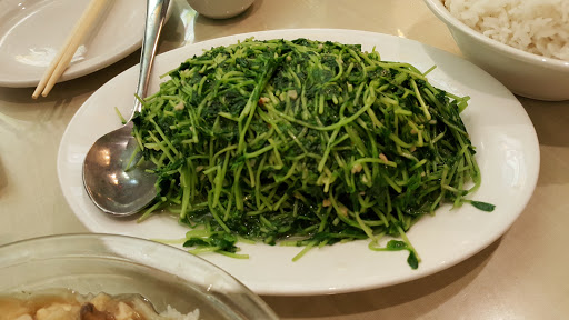 Shopping Mall «Orchard Mall Shopping Center», reviews and photos, 6337 Orchard Lake Rd, West Bloomfield Township, MI 48322, USA