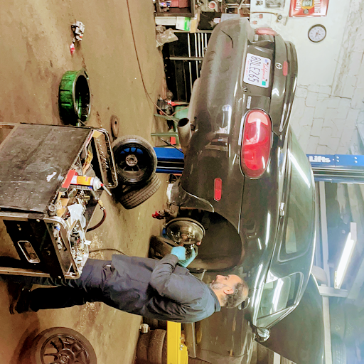 Auto Repair Shop «First Choice AUTO REPAIR & BRAKES», reviews and photos, 4101 M.L.K. Jr Way, Oakland, CA 94609, USA