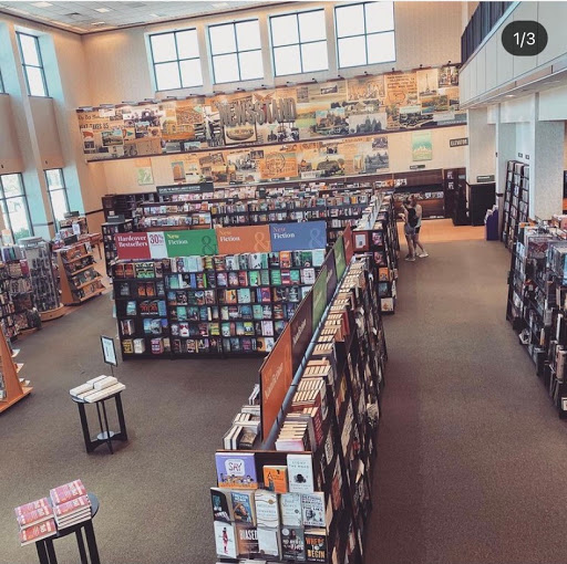 Book Store «Barnes & Noble», reviews and photos, 4550 University Ave, West Des Moines, IA 50266, USA