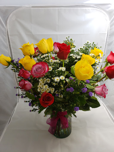 Florist «Pretty Petals Florist», reviews and photos, 6865 S Elati St, Littleton, CO 80120, USA