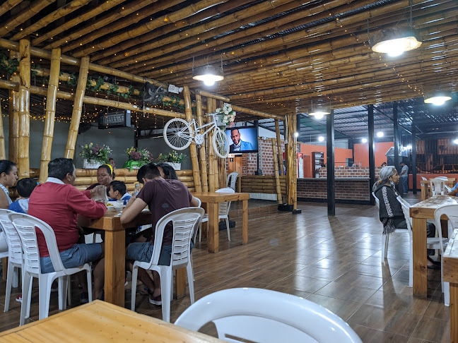 Av. Pedro Menéndez Gilbert, Gral Villamil