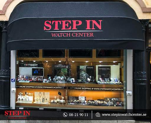 STEP IN WATCH CENTER