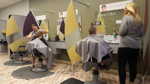 Hair Salon «Great Clips», reviews and photos, 120 Newberry Pkwy, Goldsboro, PA 17319, USA