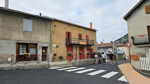 Photo n°17 de L'Abreuvoir à Saint-Pé-d'Ardet ()