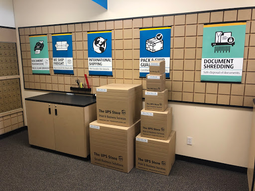 Shipping and Mailing Service «The UPS Store», reviews and photos, 5115 Excelsior Blvd, St Louis Park, MN 55416, USA
