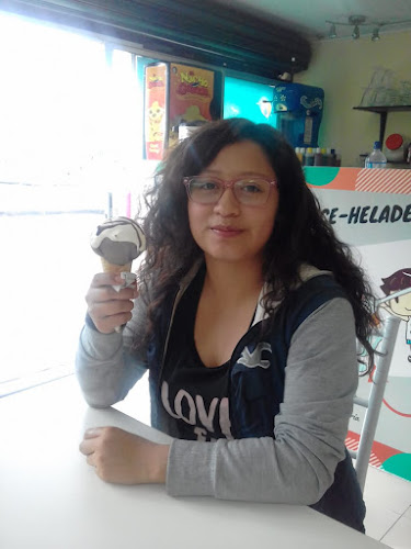 Opiniones de HELADOS CON CREMA Y QUESO PARADA ICE en Quito - Heladería