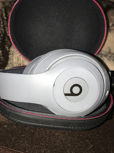 Pawn Shop «Pawn Chicago», reviews and photos, 5604 W Belmont Ave, Chicago, IL 60634, USA