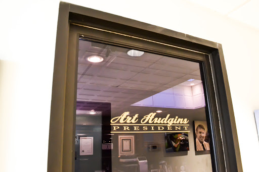 Cadillac Dealer «Holiday Chevrolet Cadillac», reviews and photos, 543 2nd St, Williamsburg, VA 23185, USA