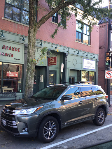 Convenience Store «Village Convenience Store», reviews and photos, 1 Harvard Square, Brookline, MA 02445, USA