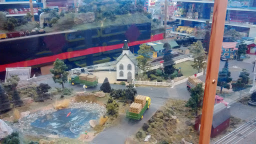 Hobby Store «HobbyTown USA», reviews and photos, 7103 Orchard Centre Dr, Holland, OH 43528, USA