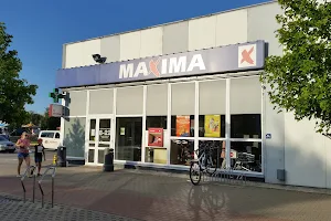 Maxima X image