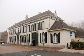 Gemeentehuis Berlare, Bibliotheek Overmere
