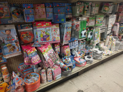 Discount Store «Crenshaw Discount Store», reviews and photos, 3657 Crenshaw Blvd, Los Angeles, CA 90016, USA