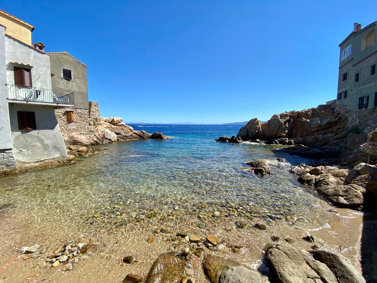Photo de Caletta del Saraceno et le règlement