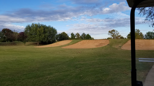 Private Golf Course «Moore Golf Course», reviews and photos, 920 SW 19th St, Moore, OK 73160, USA
