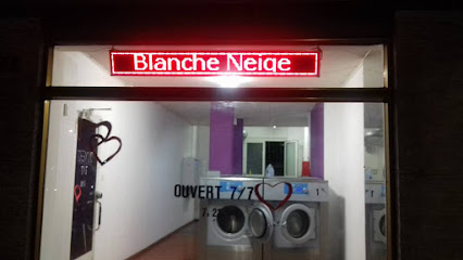 Blanche NEIGE