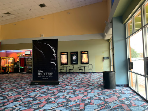 Movie Theater «Regal Cinemas Manahawkin 10», reviews and photos, 733 NJ-72, Manahawkin, NJ 08050, USA