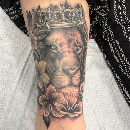 Tattoo Shop «Funhouse Tattoo», reviews and photos, 1453 Garnet Ave, San Diego, CA 92109, USA