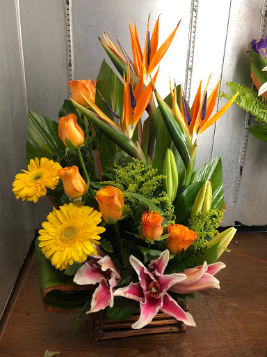 Florist «Rodriguez Flower Shop», reviews and photos, 120 N 10th St, McAllen, TX 78501, USA