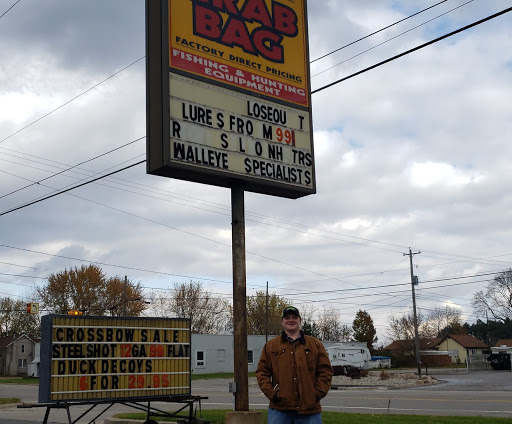 Hunting and Fishing Store «FISHING TACKLE GRAB BAG», reviews and photos, 5521 N State Rd, Davison, MI 48423, USA