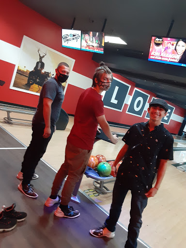 Bowling Alley «Brunswick Zone Turnersville Lanes», reviews and photos, 100 American Blvd, Turnersville, NJ 08012, USA