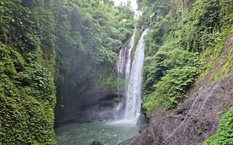 Aling-Aling Waterfall image