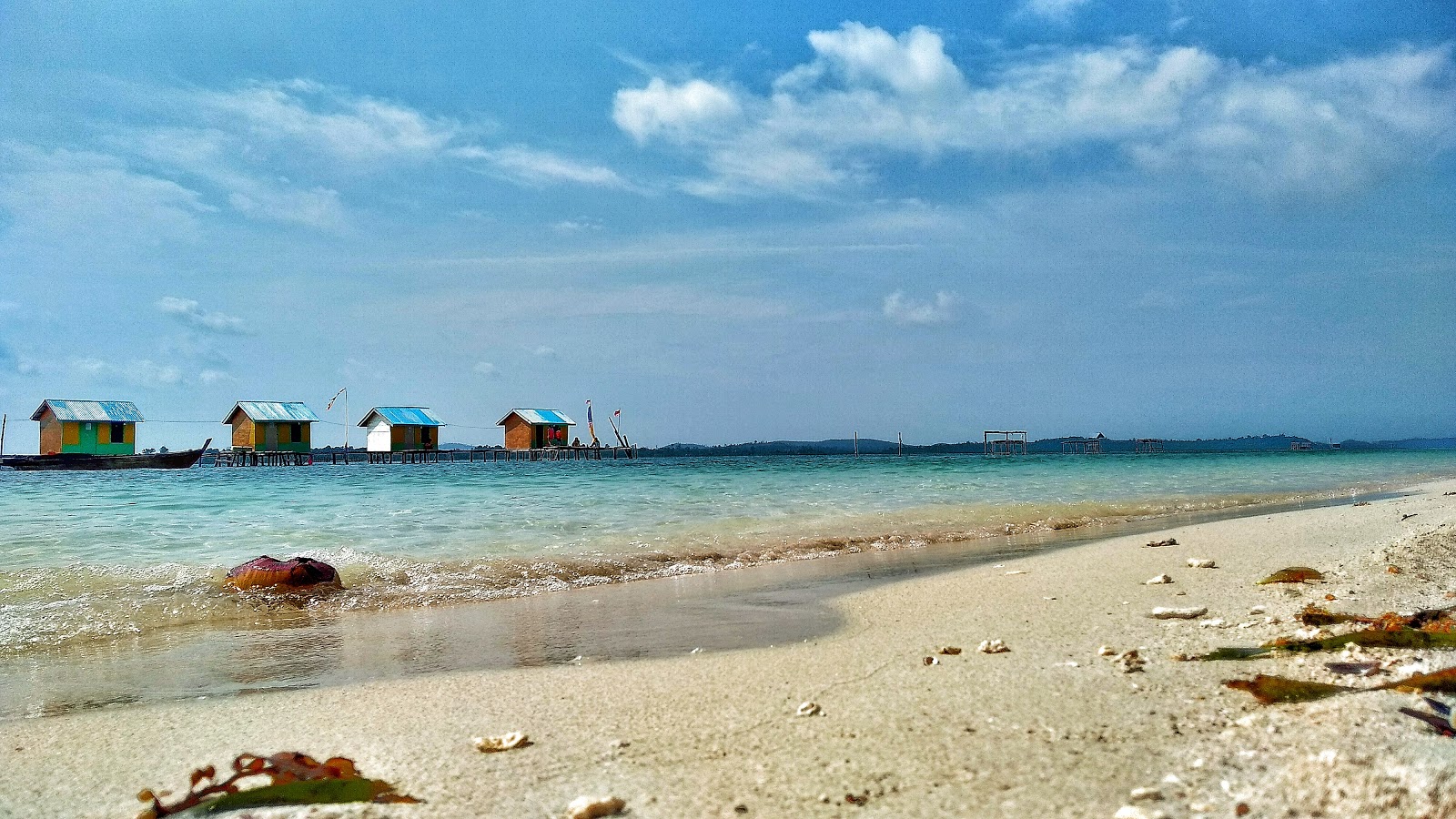 Foto di Wisata Pulau Mubut Darat e l'insediamento
