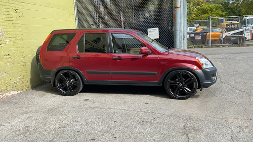 Auto Body Parts Supplier «TIP-TOP AUTO PARTS», reviews and photos, 161 Riverdale Ave, Yonkers, NY 10701, USA