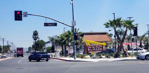 In-N-Out Burger image