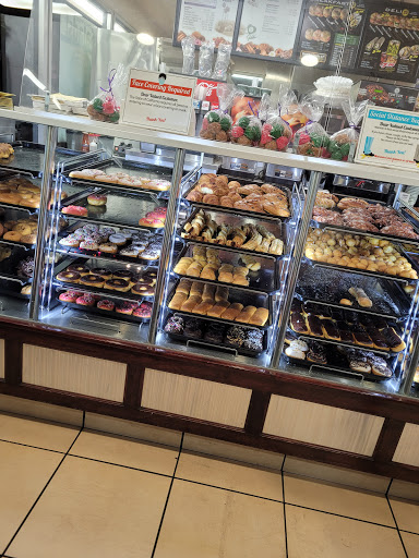 Donut Shop «Yum Yum Donuts», reviews and photos, 320 17th St, Santa Ana, CA 92706, USA