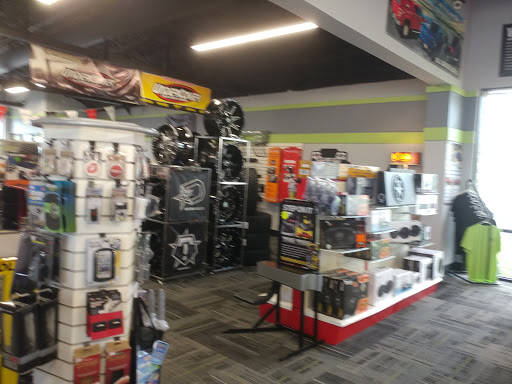 Auto Parts Store «Top Shop Truck Accessories», reviews and photos, 900 17th St W, Palmetto, FL 34221, USA