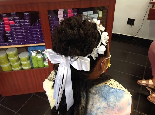 Beauty Salon «La Nueva Mega Beauty Salon», reviews and photos, 225 Smith St # B, Perth Amboy, NJ 08861, USA