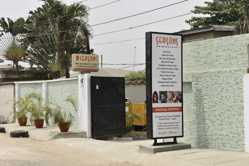 Seasons Hair & Beauty Studio, Phase 1, 14b Oguntona Crescent, Gbagada Estate, Gbagada, Lagos, Nigeria, Beauty Salon, state Lagos