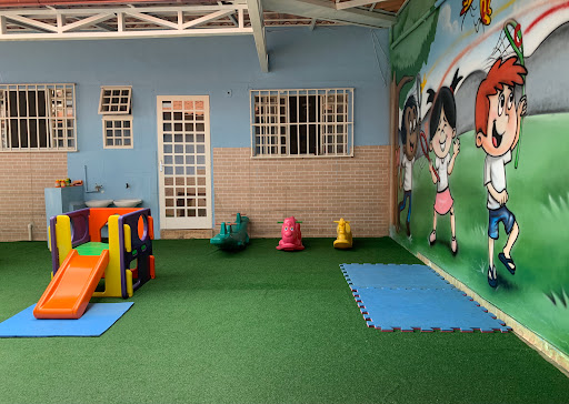 Logo da empresa - Bem-Me-Quer Creche e Berçário