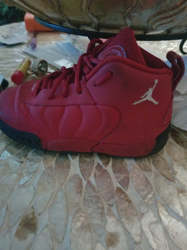 Thrift Store «Goodwill Retail Store & Donation Center», reviews and photos, 2495 Crain Hwy, Waldorf, MD 20601, USA