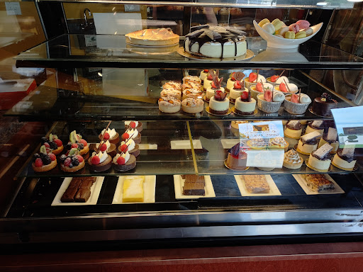 Bakery «Cocoa Bean Fine Desserts», reviews and photos, 11 S 7th St, Geneva, IL 60134, USA
