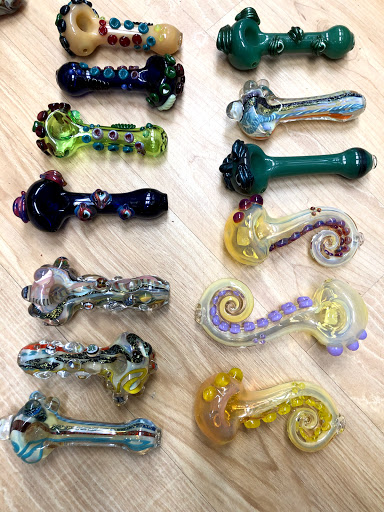 Tobacco Shop «Franklin Smoke Shop», reviews and photos, 106 Franklin St, Quincy, MA 02169, USA