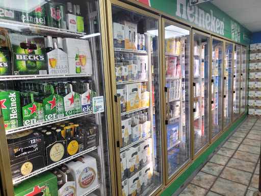 Liquor Store «Maple Ave Liquors & Wines», reviews and photos, 871 Maple Ave, Hartford, CT 06114, USA