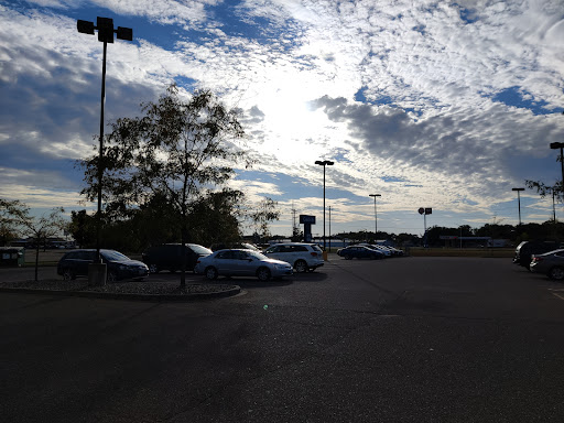 Thrift Store «Lake Hallie Goodwill Retail Store & Training Center», reviews and photos, 2759 S Prairie View Rd, Chippewa Falls, WI 54729, USA