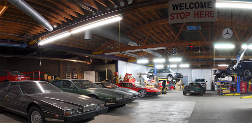 Auto Repair Shop «European Auto Ltd», reviews and photos, 2547 N Lincoln Ave, Chicago, IL 60614, USA